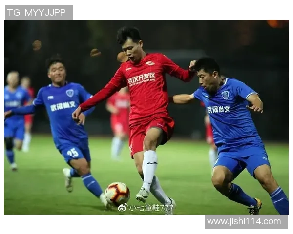 武汉足球队以54分领跑全国锦标赛积分榜展现强劲实力